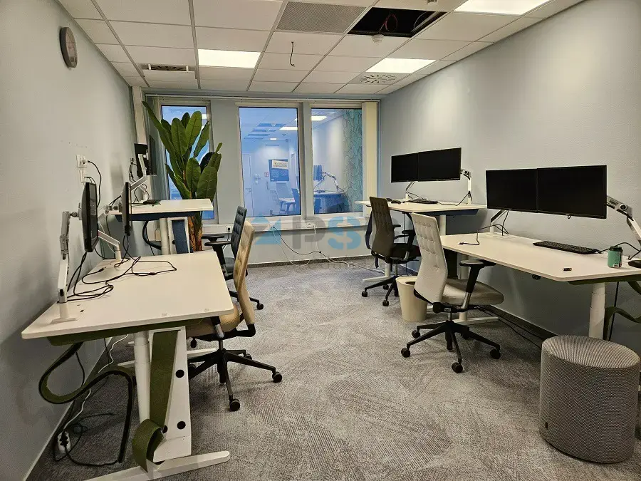East-West Business Center