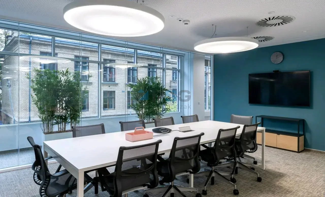 East-West Business Center