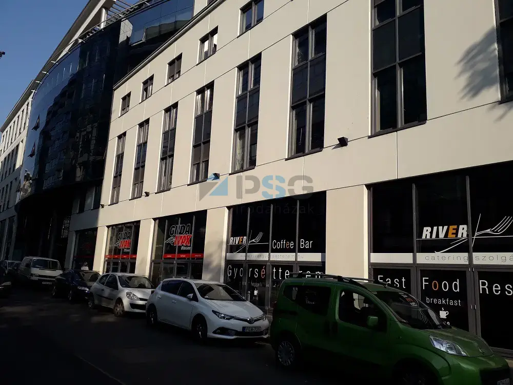 River Estates irodaház