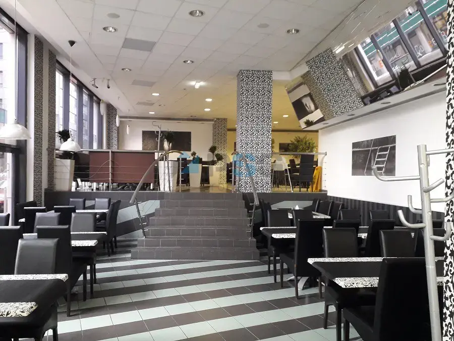 River Estates irodaház