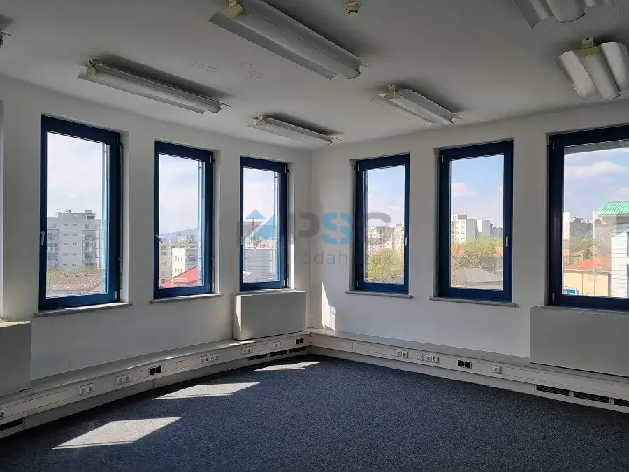 North Point Center irodaház