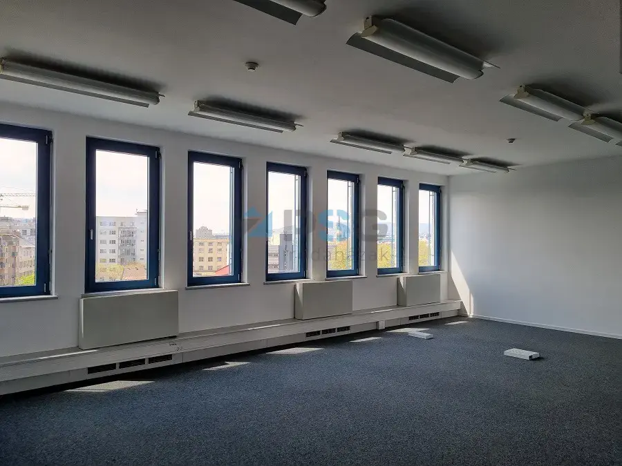 North Point Center irodaház