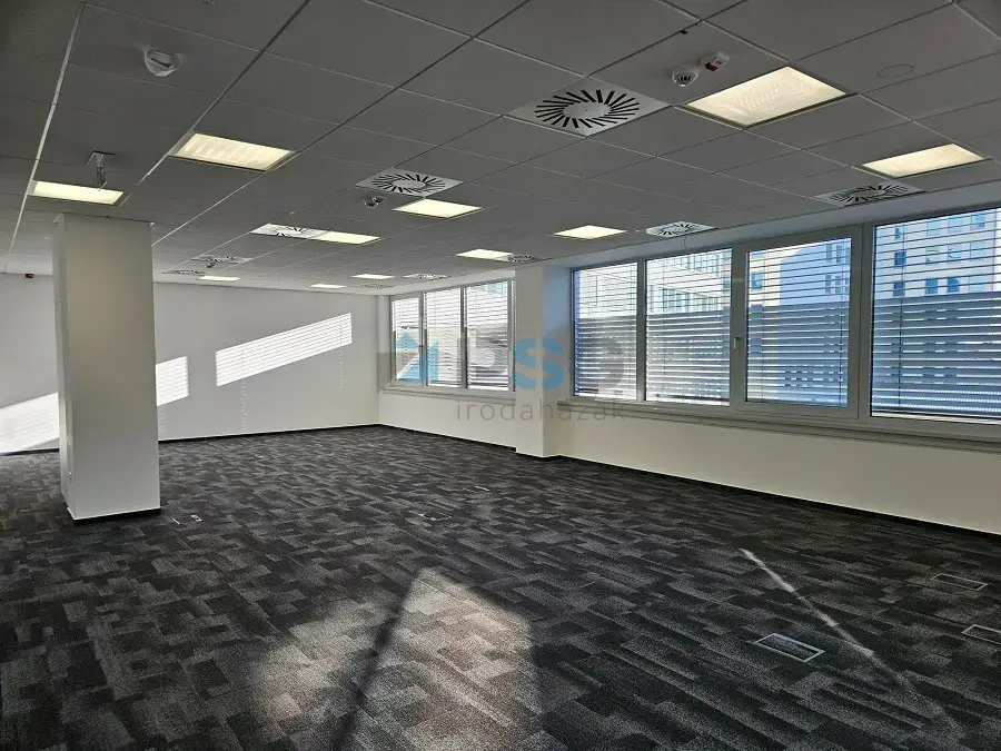 Nordic Light irodaház