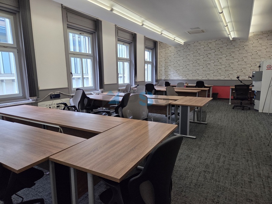 BJ48 Business Center