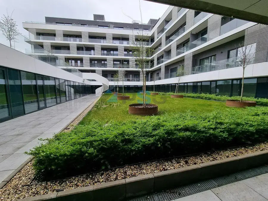 Csalogány43 irodaház