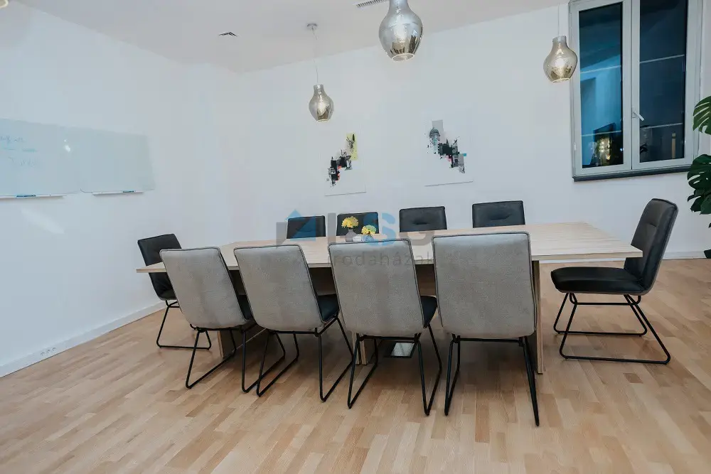 DBH BSQ Business Center