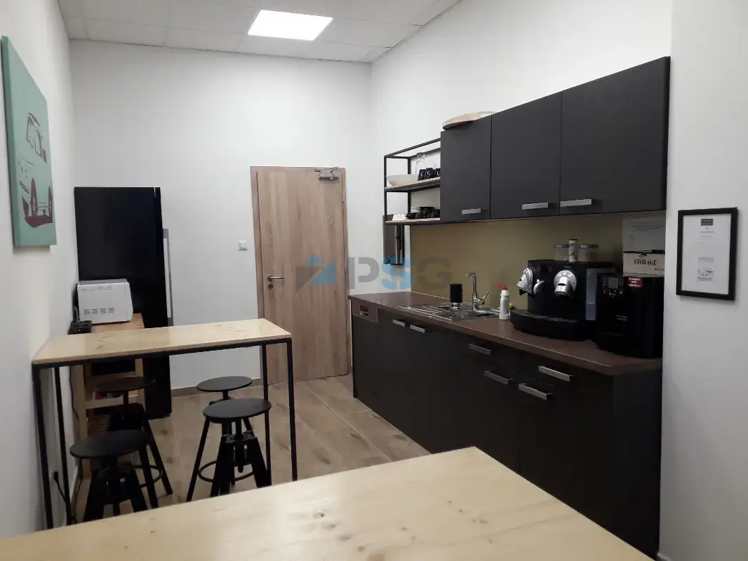 RM2 Business Center