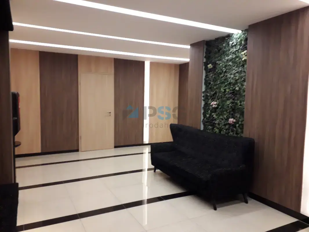 RM2 Business Center