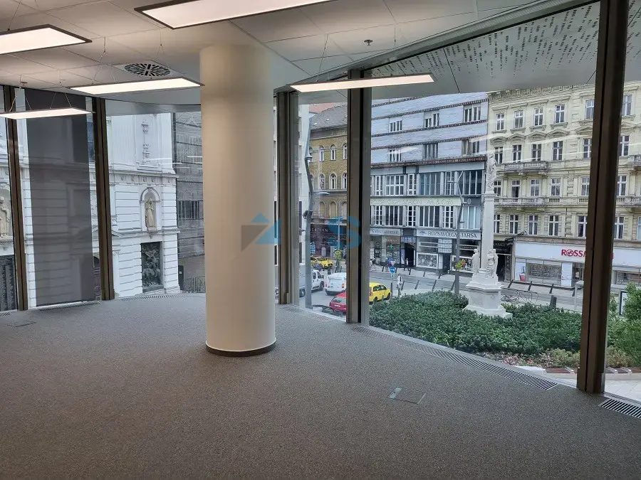 Szervita Square Signature