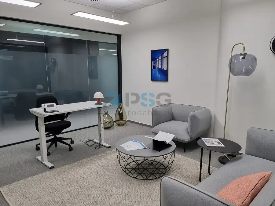 Szervita Square Signature