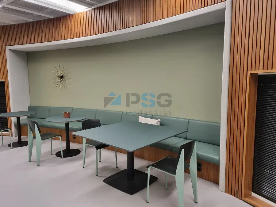 Szervita Square Signature