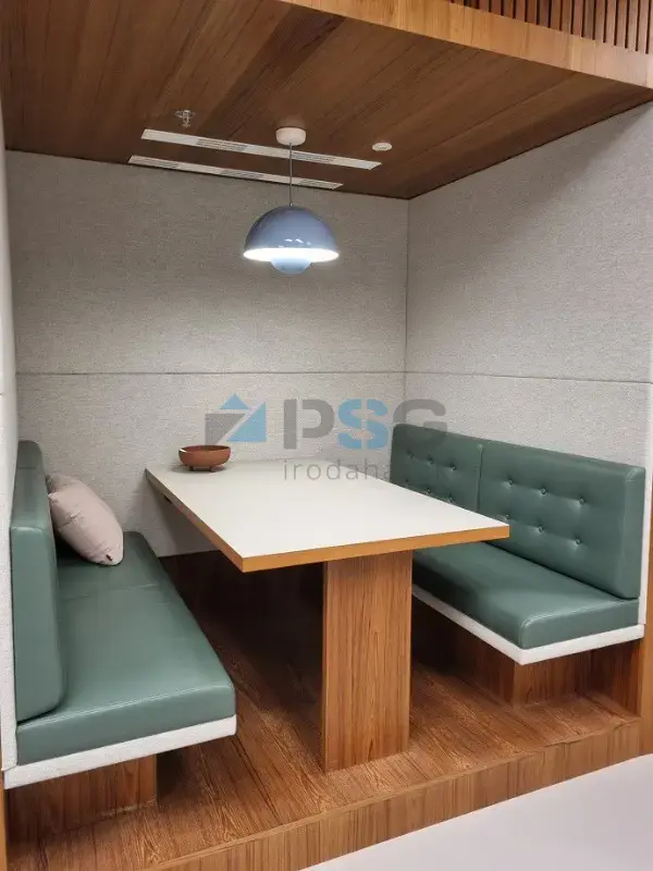 Szervita Square Signature