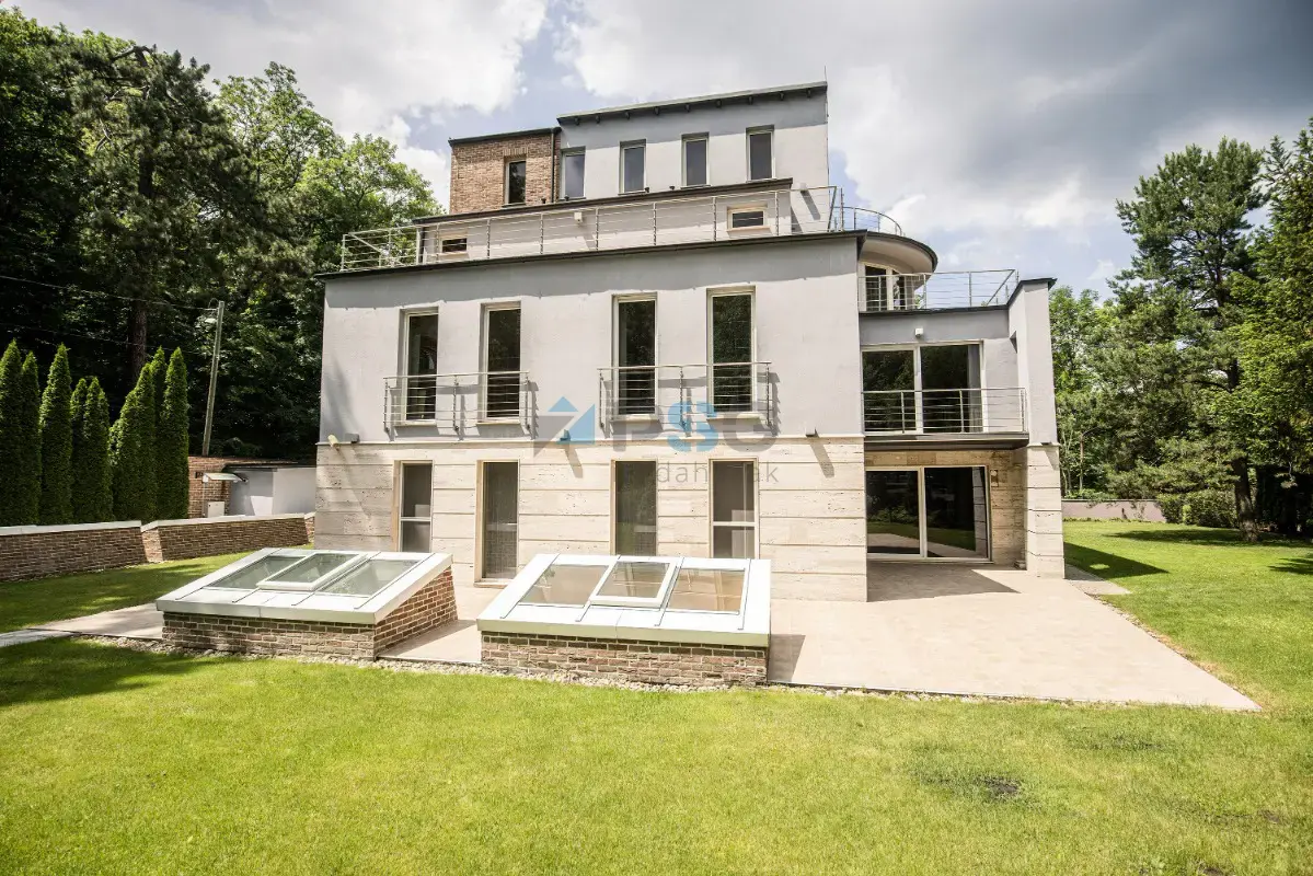 Budakeszi út közelében