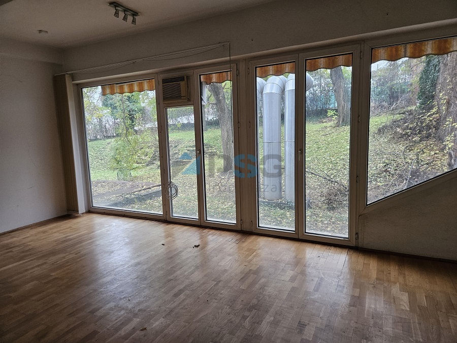 Eladó irodaház Felhévizen