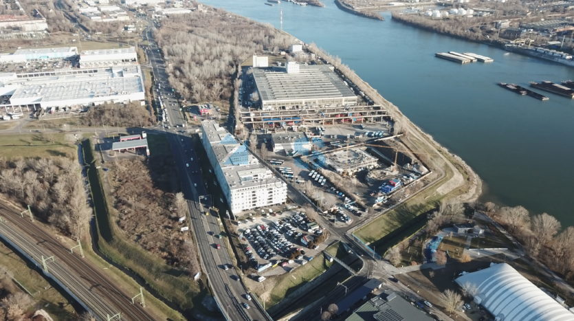 Eladó építési telek a Savoya Parknál