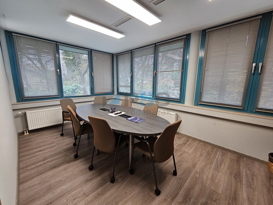 Eladó Irodaház Mechwart liget közelében