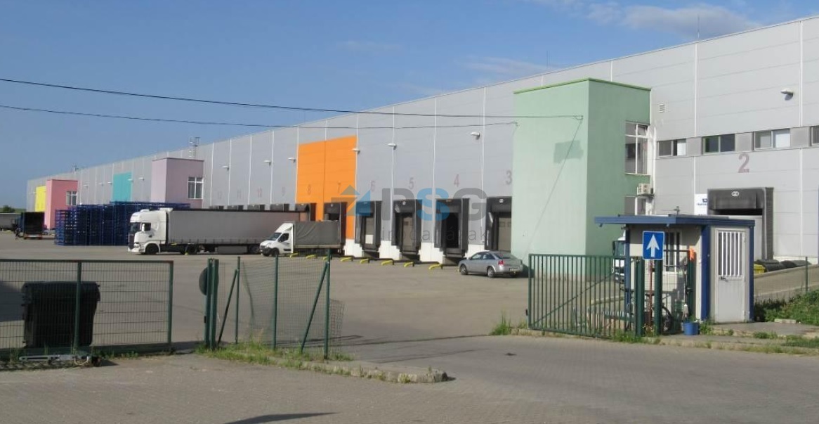 40 ha fejlesztési terület 2 raktárcsarnokkal 