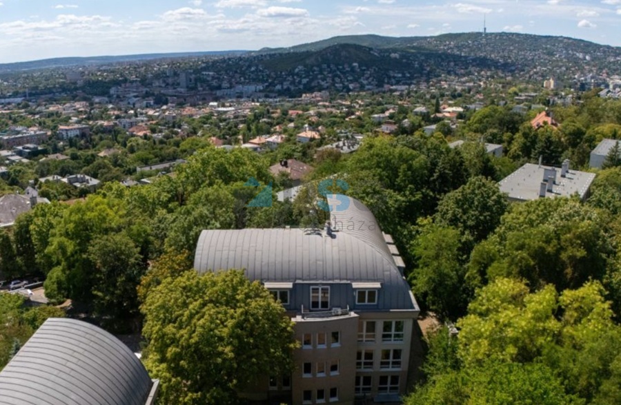 Gellért-hegyi eladó irodaház