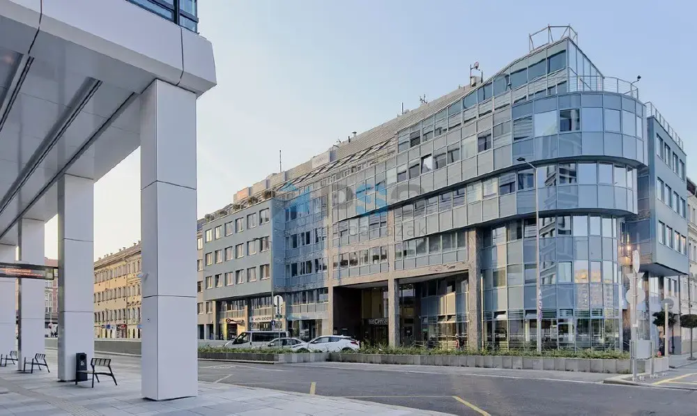 Árpád Center