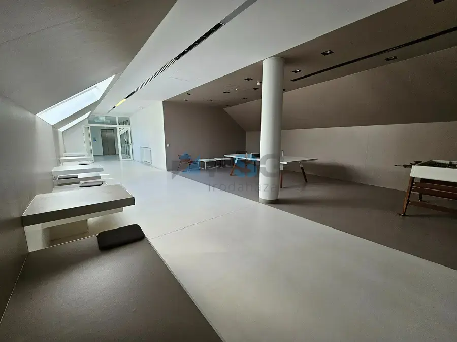 Artinova Irodaház