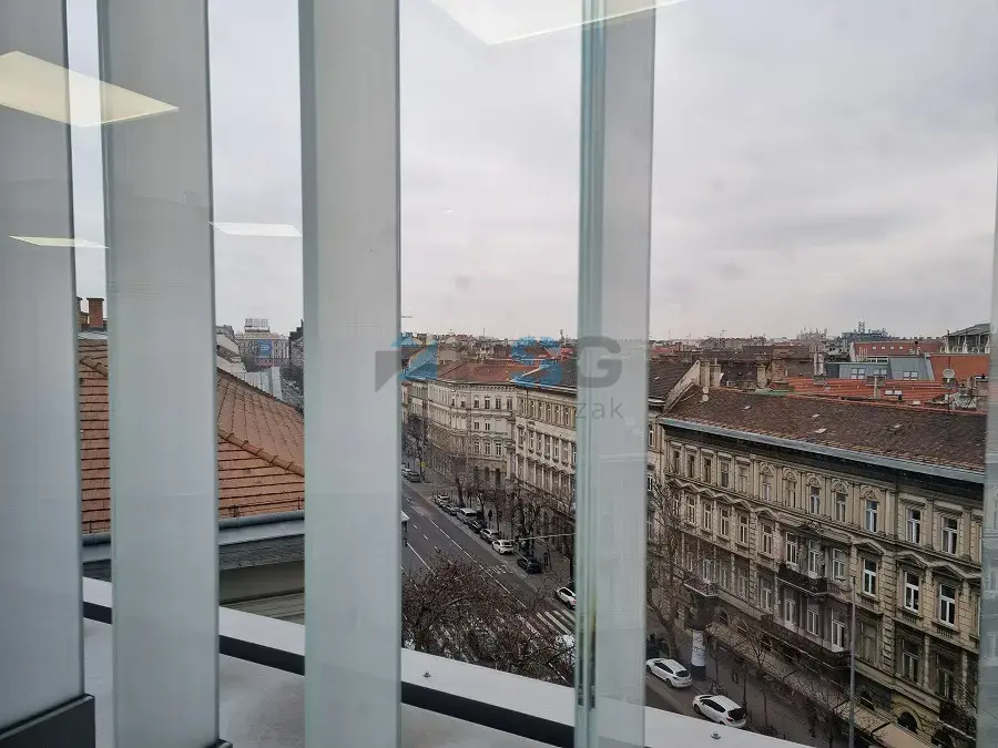 Artinova Irodaház